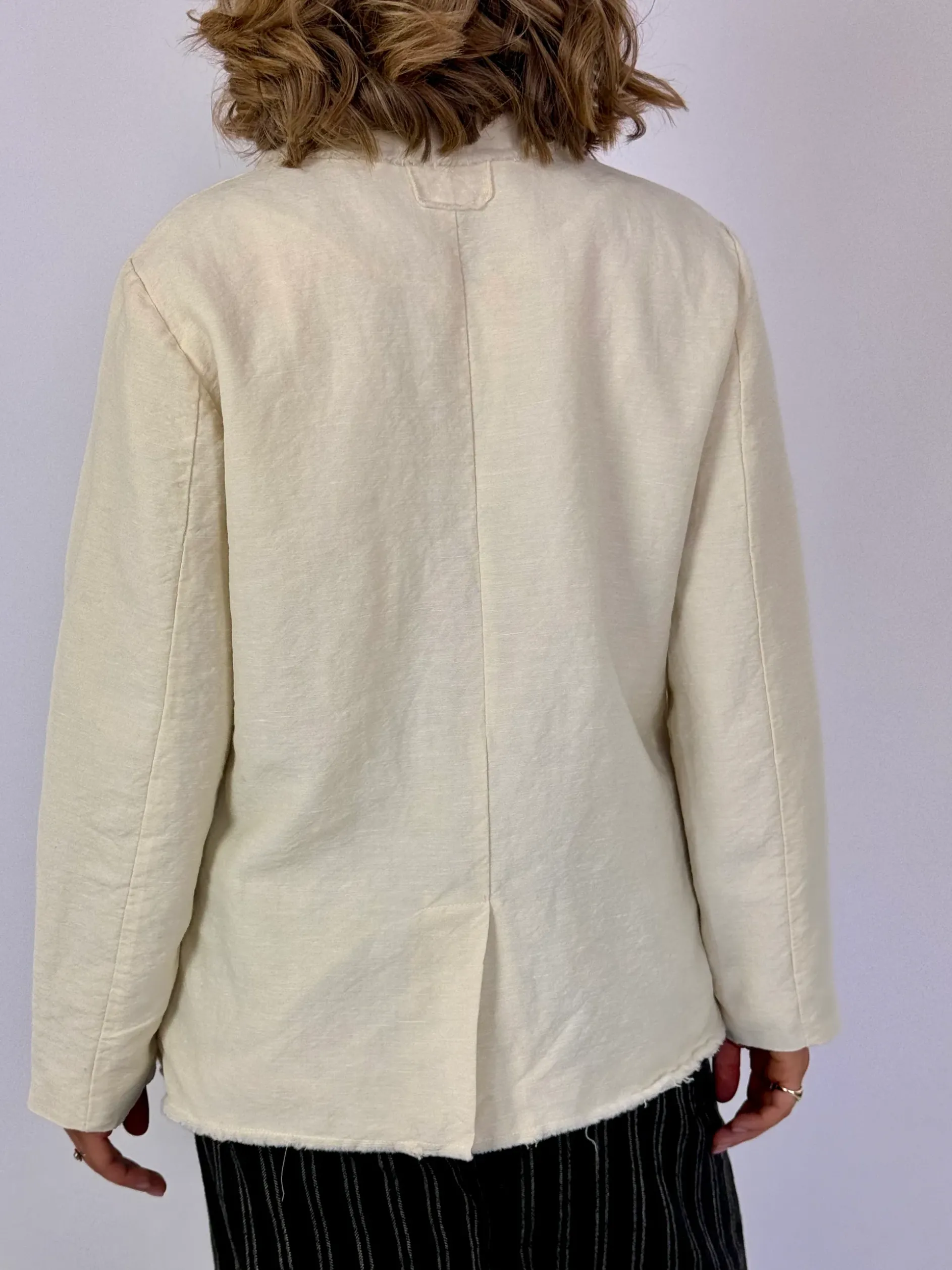 Aequamente 219 Jacket Chalk