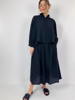 Aequamente 140 Shirt Black