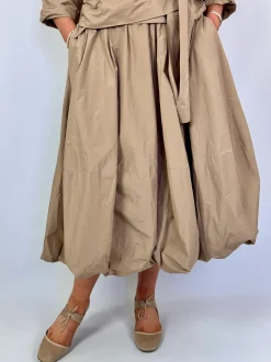 Les Filles d'Ailleurs 566 Skirt Beige