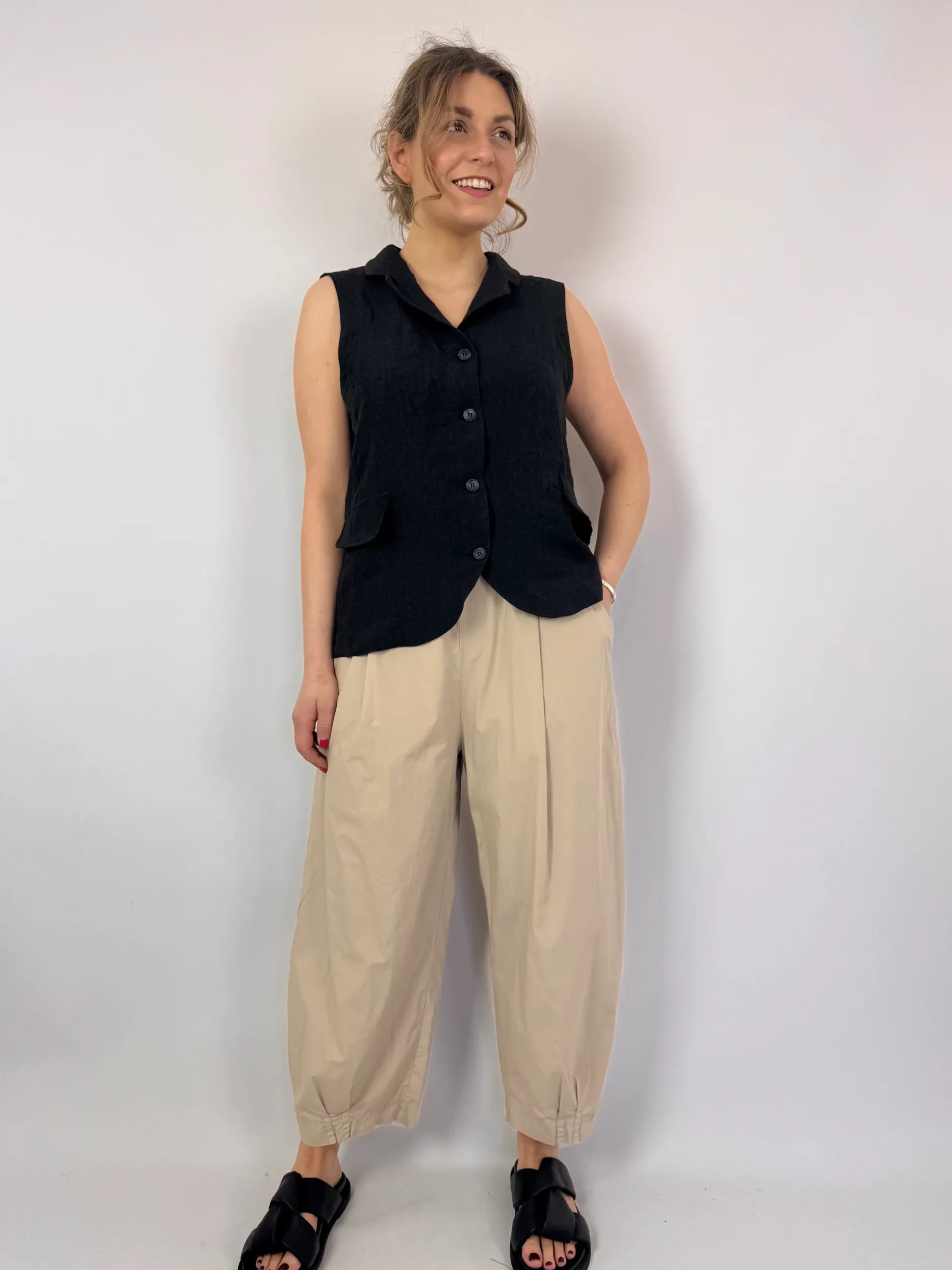 Mama b Kimchi Waistcoat Anthracite