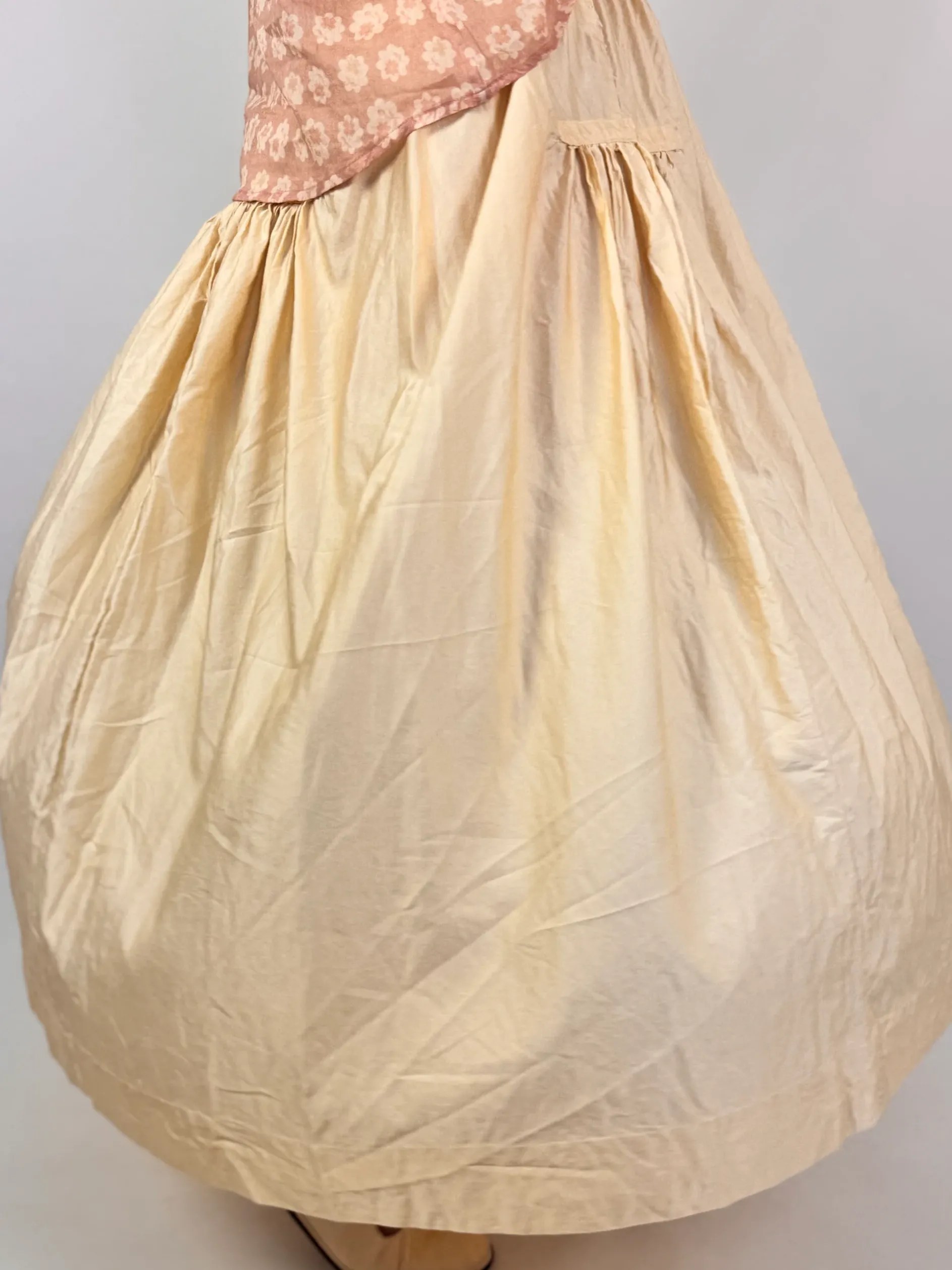 Sula Frida Skirt Biscotti