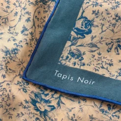 Tapis Noir Light Blue Flower Toile Scarf