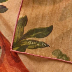 Tapis Noir Light Bouquet Scarf